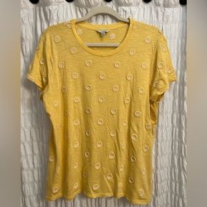 Lucky Brand. Yellow 3D flower texture top. Size XL. Worn once.